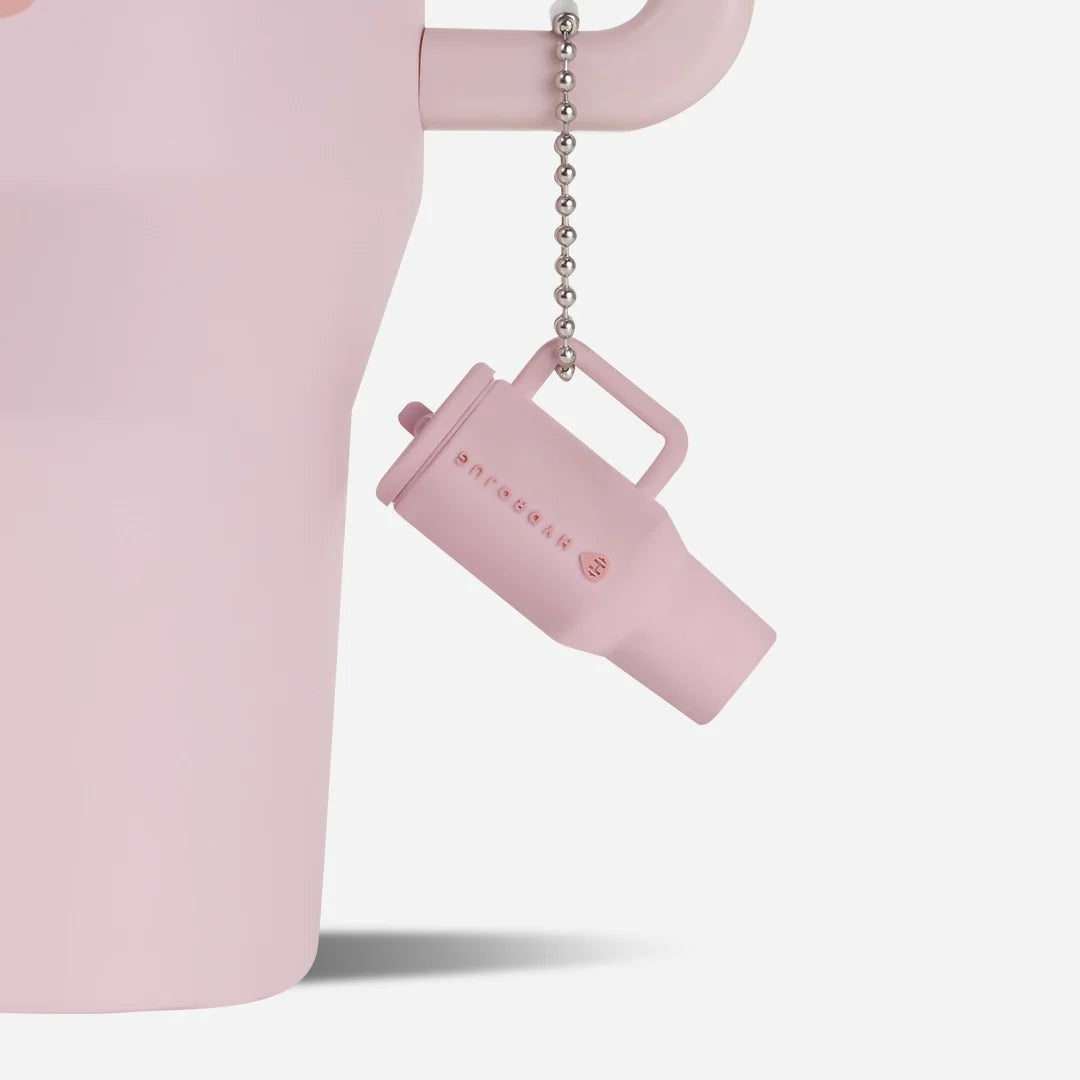 traveler-keychain-e2 Web-TravelerKeychainPhotos-PinkSand2.webp